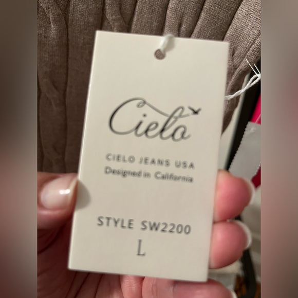 CIELO short sleeve SWEATER blouse NWT size L light tan/beige - Picture 2 of 6